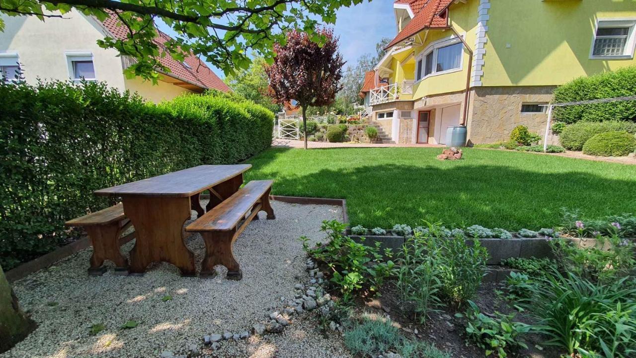 Apartment In Fonyod/Balaton 18580 Luaran gambar